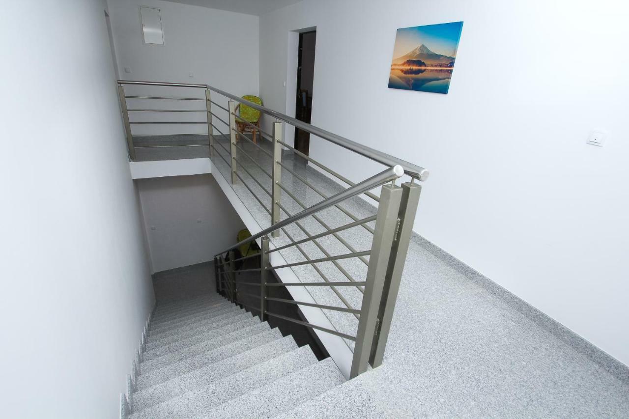 Apartmani Pranjic Kastela Exterior photo