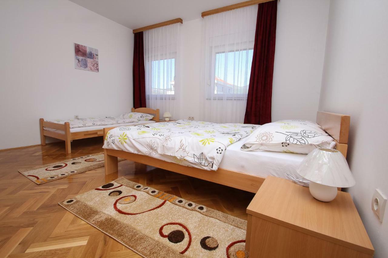 Apartmani Pranjic Kastela Exterior photo