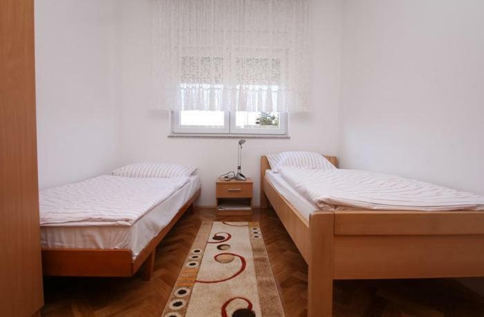 Apartmani Pranjic Kastela Exterior photo