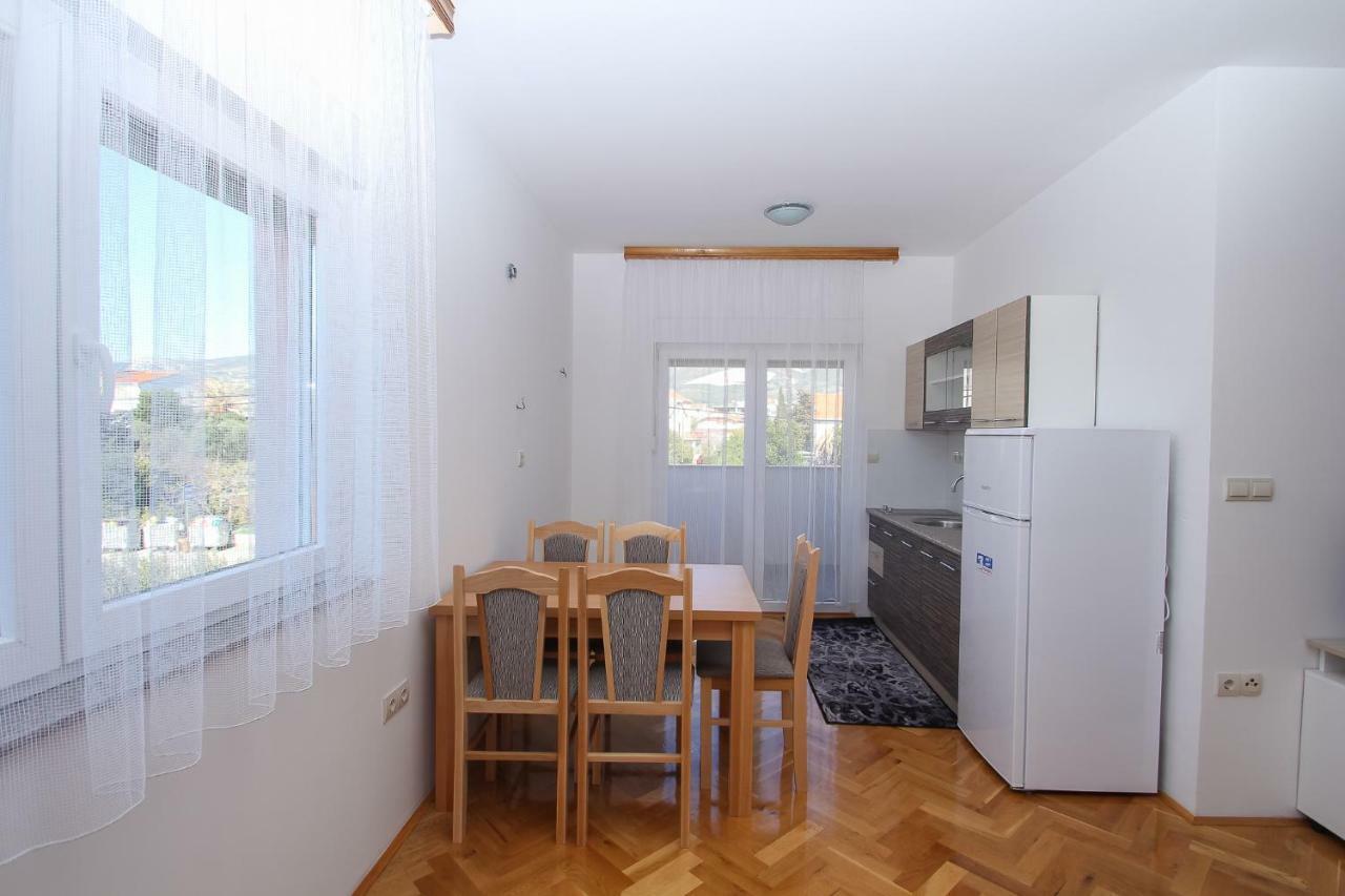 Apartmani Pranjic Kastela Exterior photo