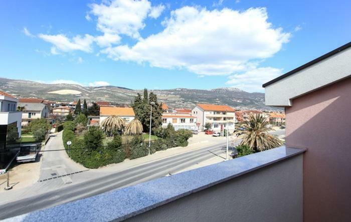 Apartmani Pranjic Kastela Exterior photo