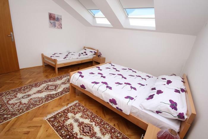 Apartmani Pranjic Kastela Exterior photo